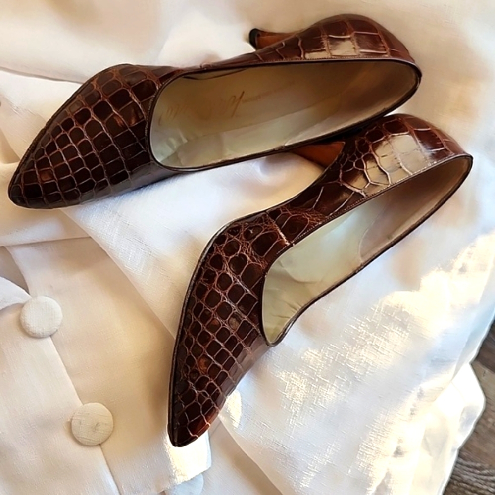 Vintage Newton Elkin Brown Croc Embossecd Heels, 7.5M, $88